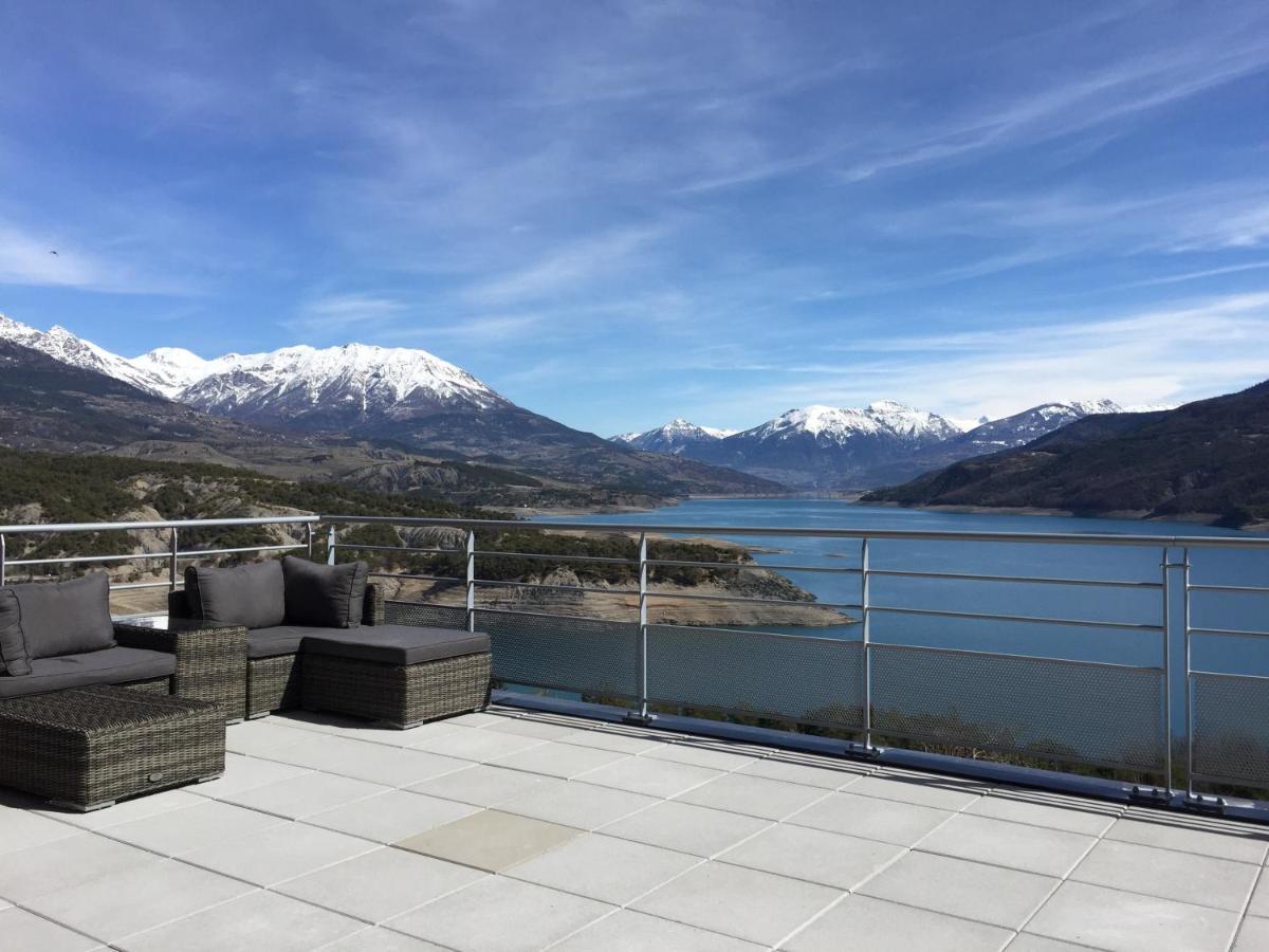 Leparadisachorges Exteriör bild