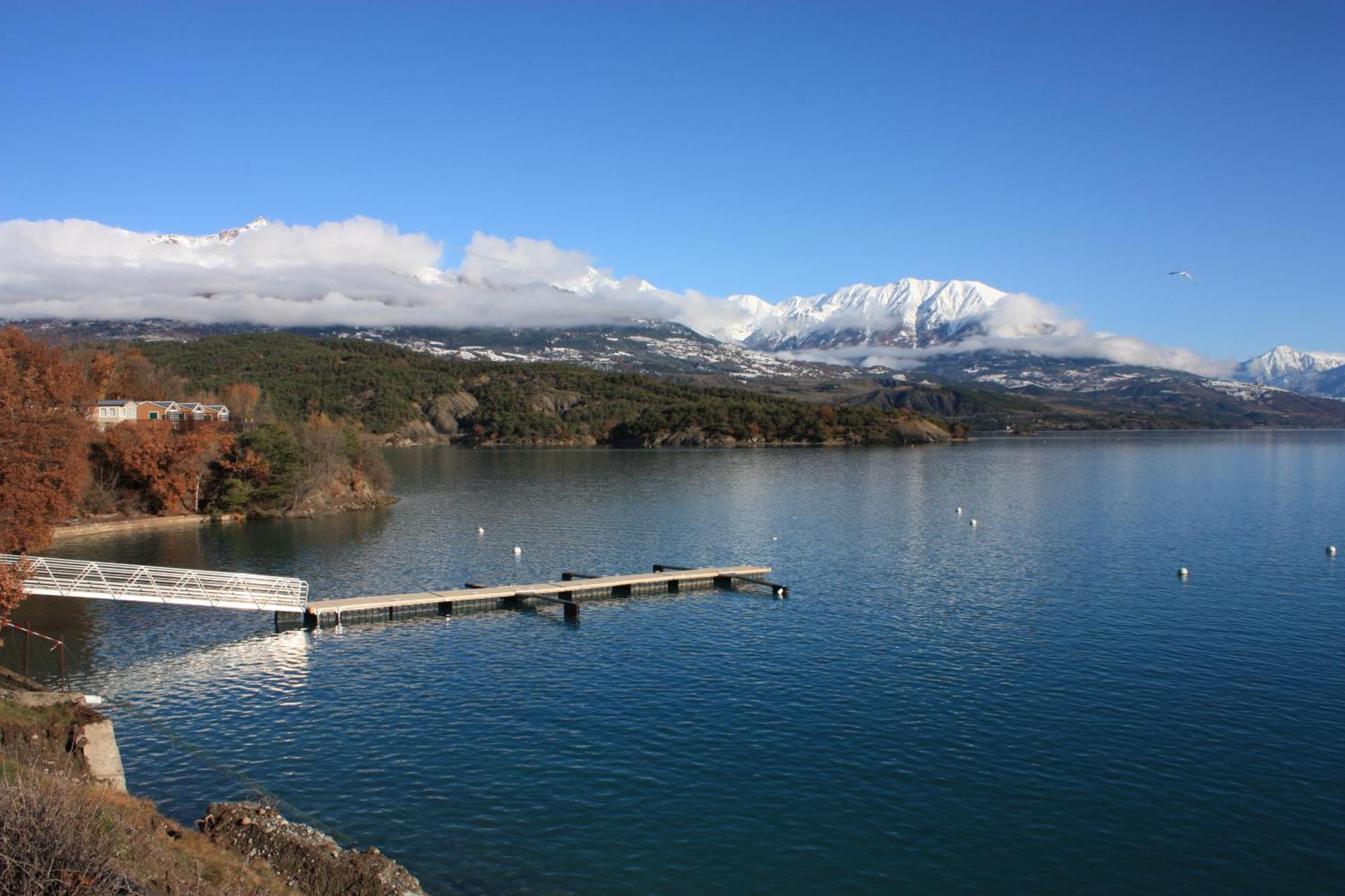 Leparadisachorges Exteriör bild