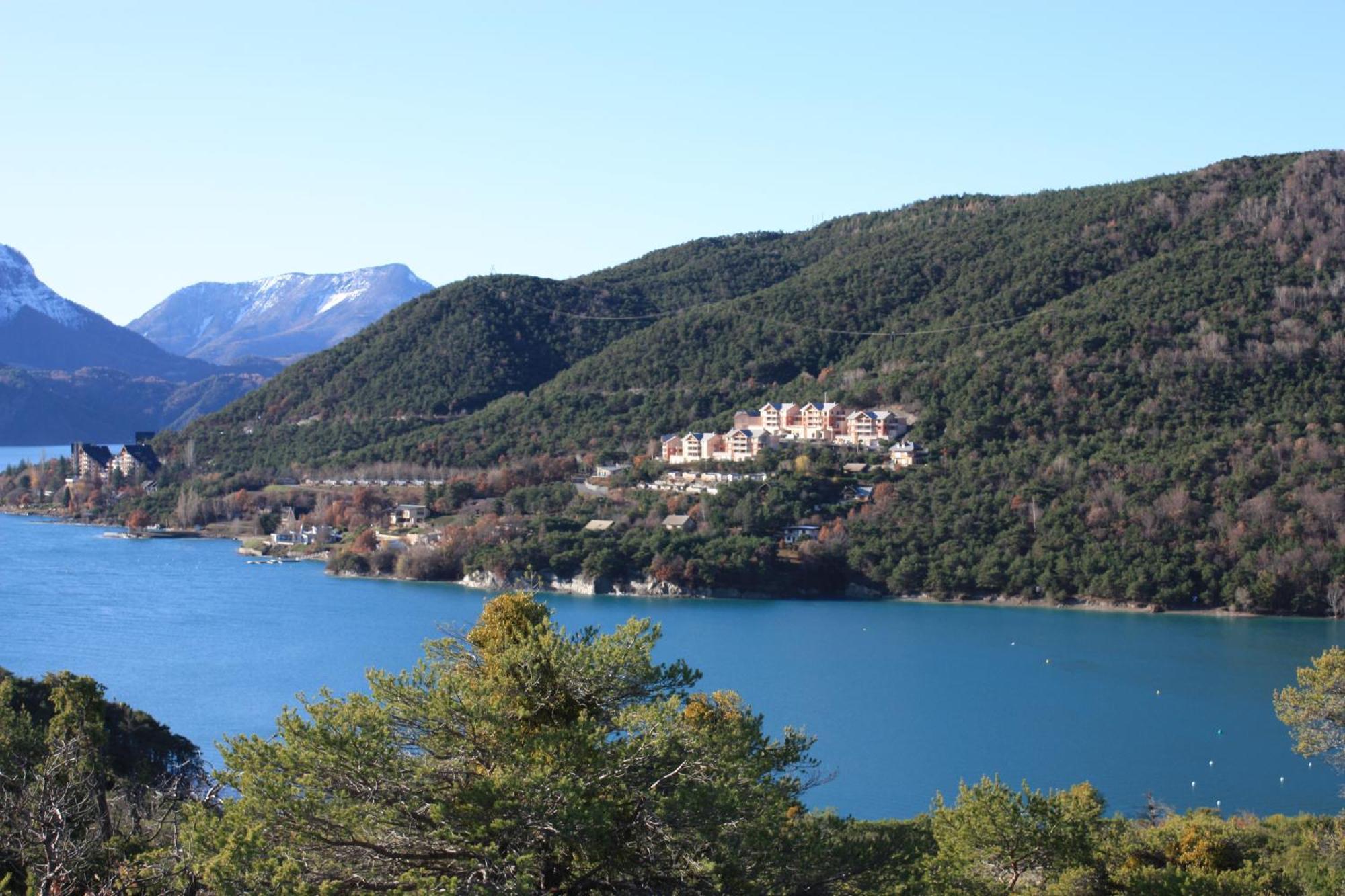 Leparadisachorges Exteriör bild